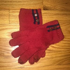 Tommy Gloves